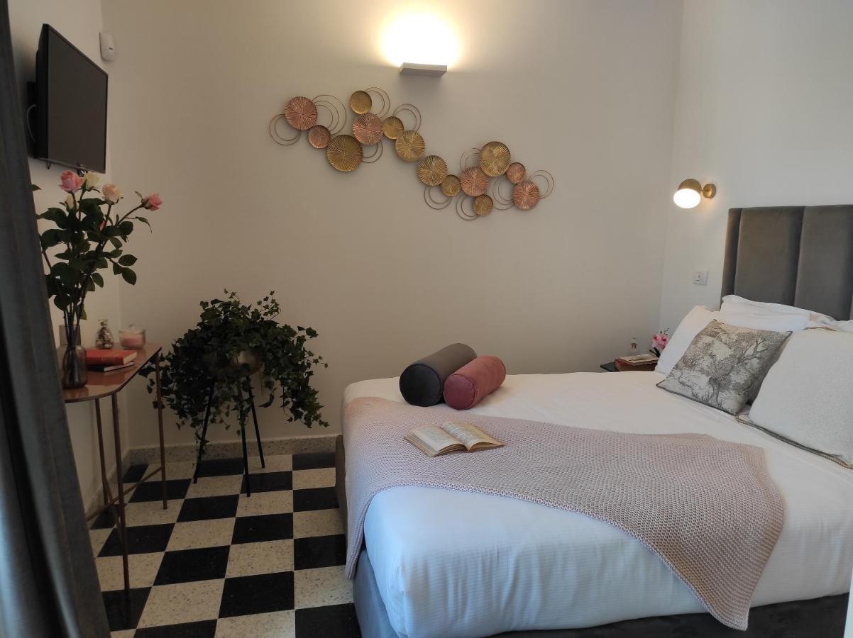 1940 Luxury Accommodations By Wonderful Italy Ostuni Bagian luar foto